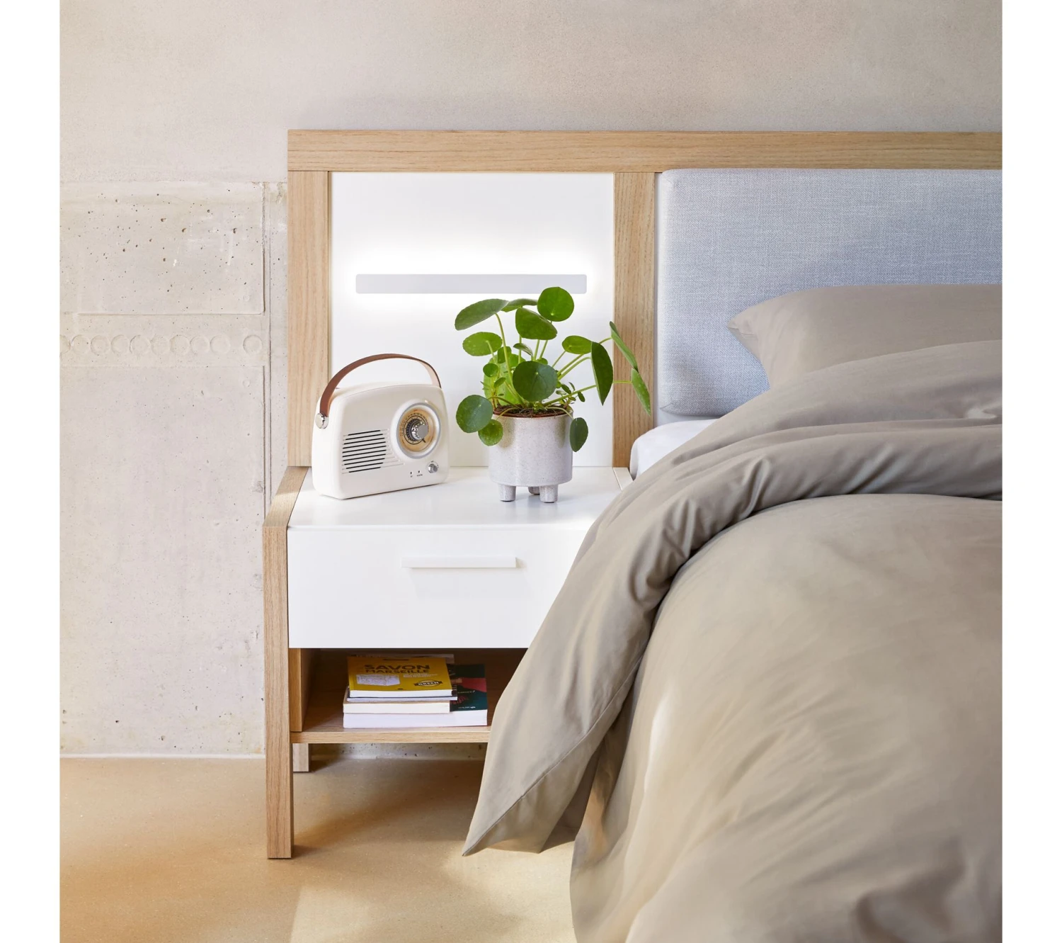 Meilleure affaire 👍 LINEA NATURA Lit 140x190 cm chevets et LED intégrés OMBRONE blanc et imitation chêne ✔️ 17 Meilleure affaire 👍 LINEA NATURA Lit 140x190 cm chevets et LED intégrés OMBRONE blanc et imitation chêne ✔️ – Image 15